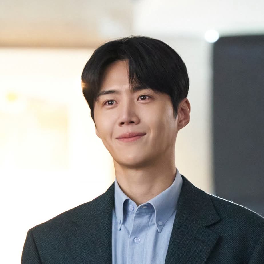 Latest photo of Kim Seonho