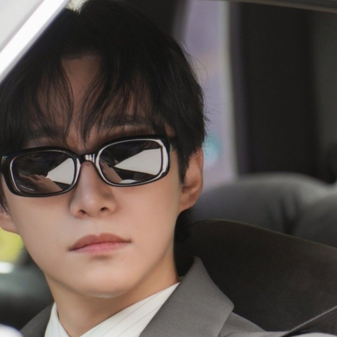 Recent activity shot of Lee Junho