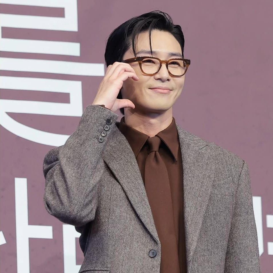 Recent activity shot of Park Seojoon