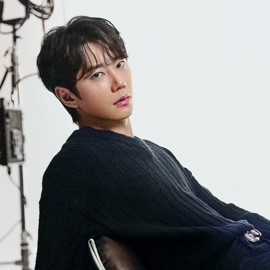 Recent activity shot of Lee Junyoung