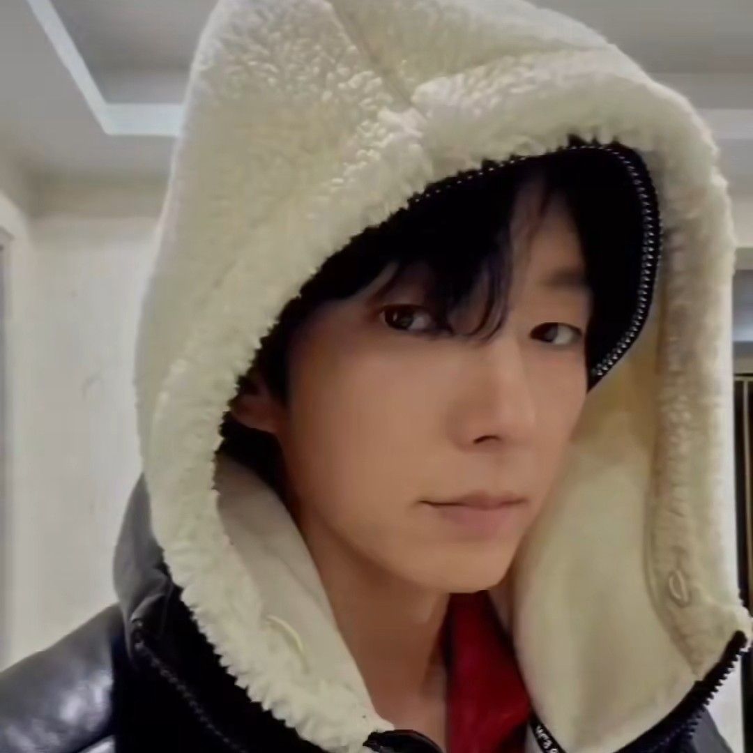 Behind-the-scenes cut of Lee Joongi