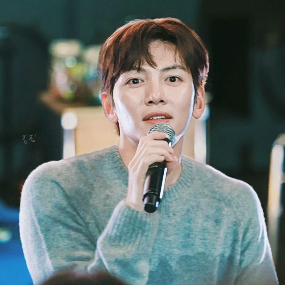 チ・チャンウクの最近の活動ショット