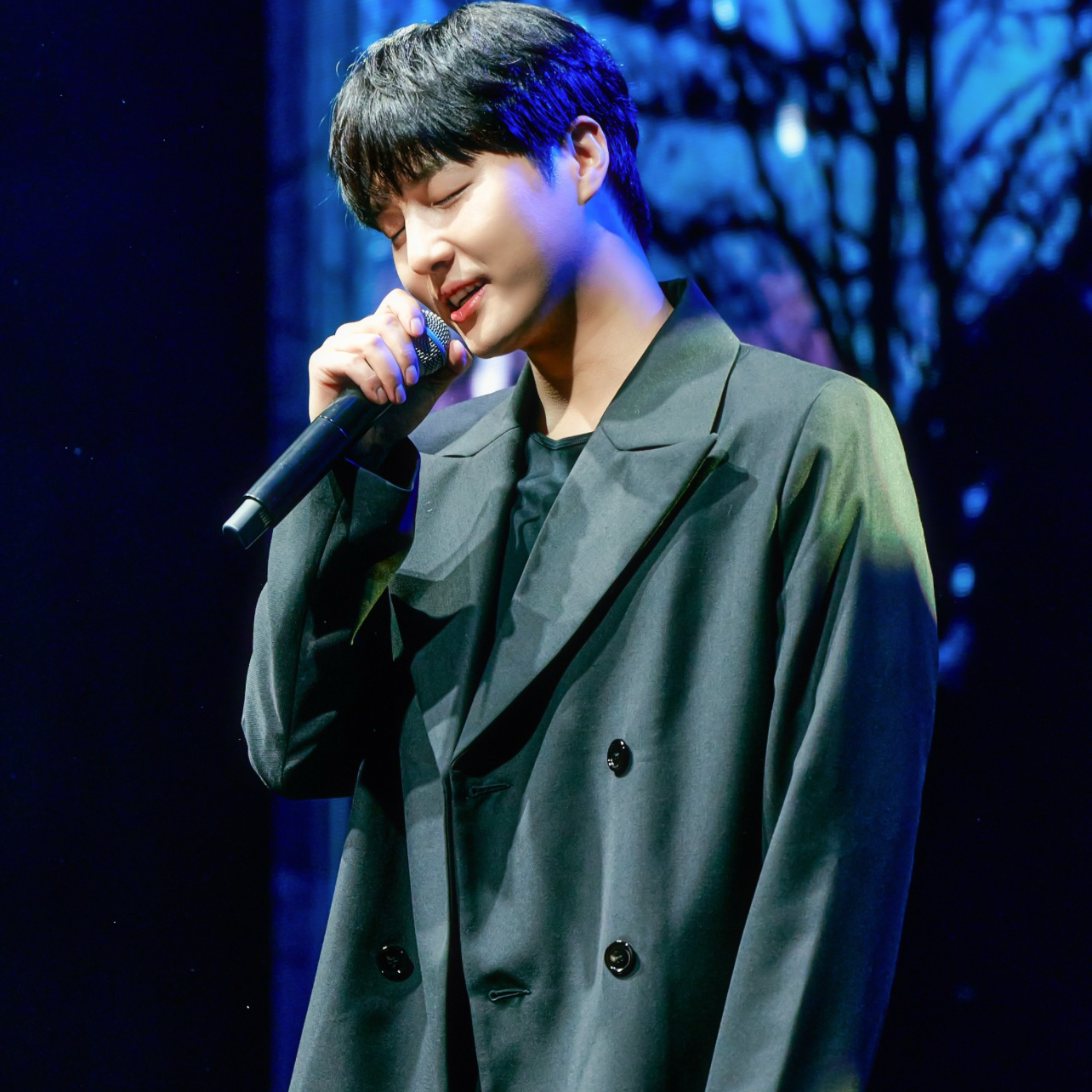 A moment captured by a fan of Yang Sejong