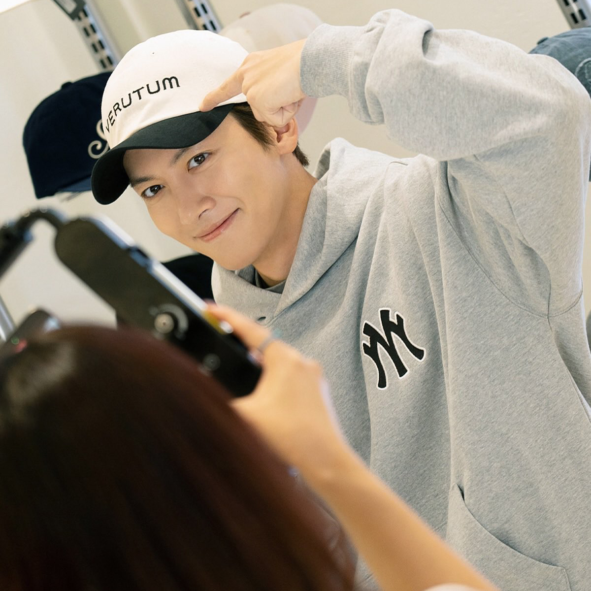 A moment captured by a fan of Ji Changwook