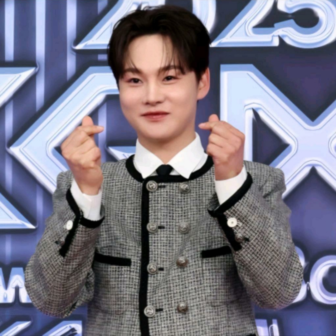 パク・ソジンの最近の活動ショット