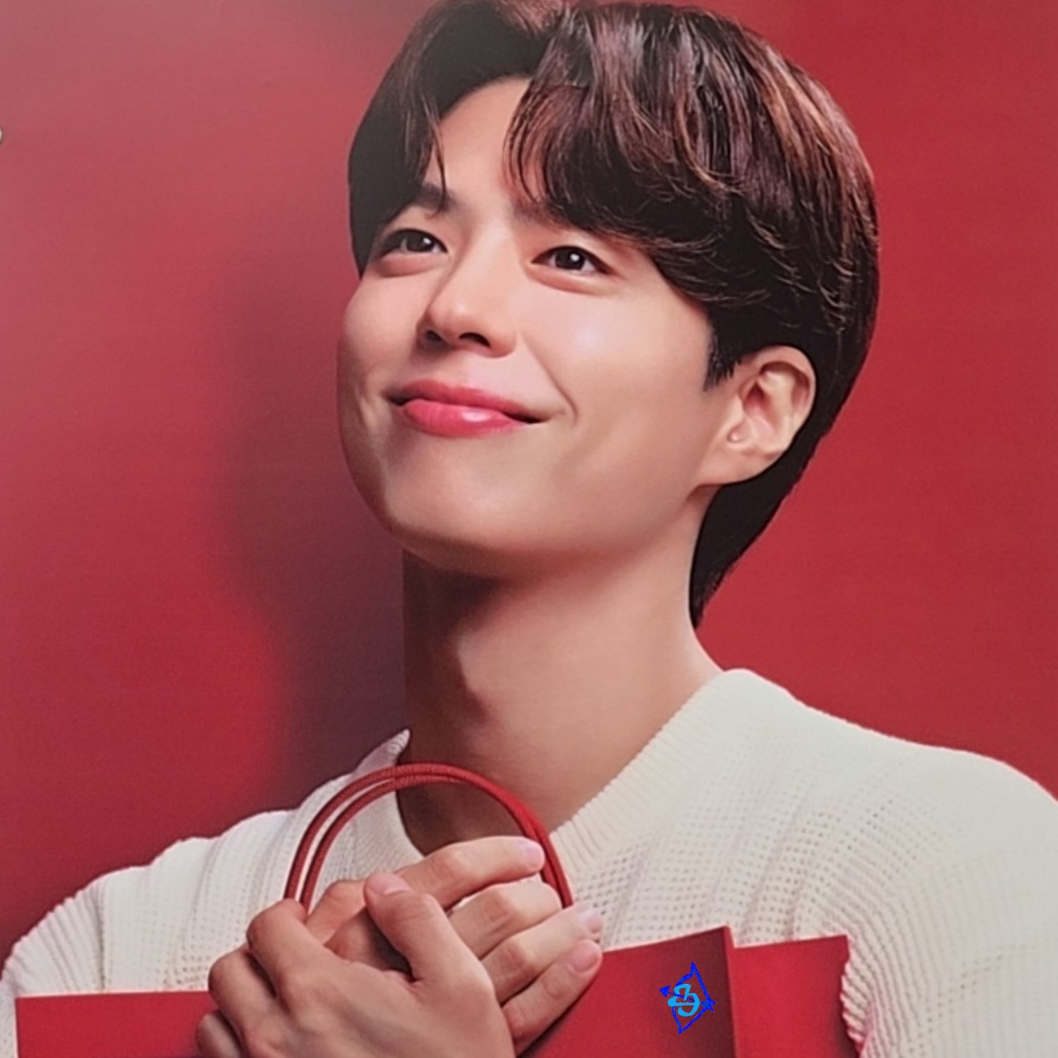 Behind-the-scenes cut of Park Bogum