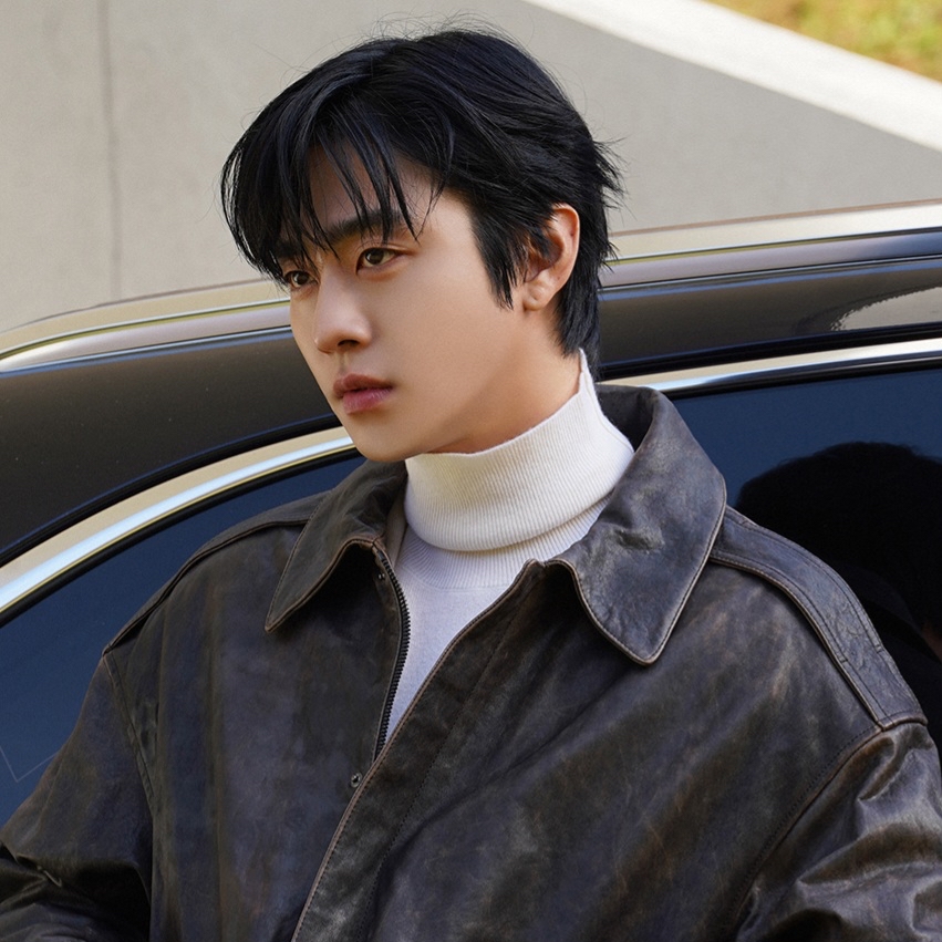 粉絲拍下的安孝燮瞬間