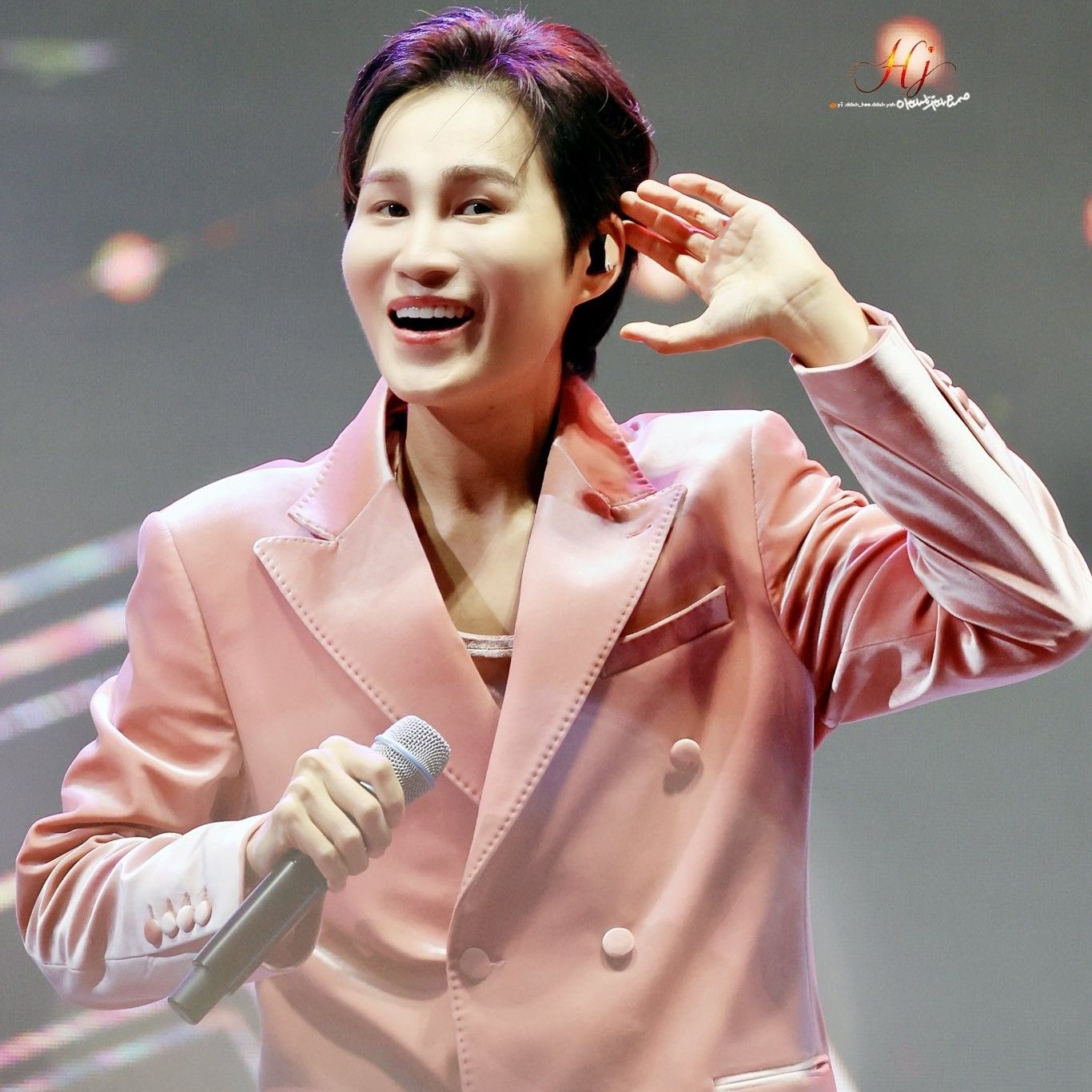 金熙栽的最新照片