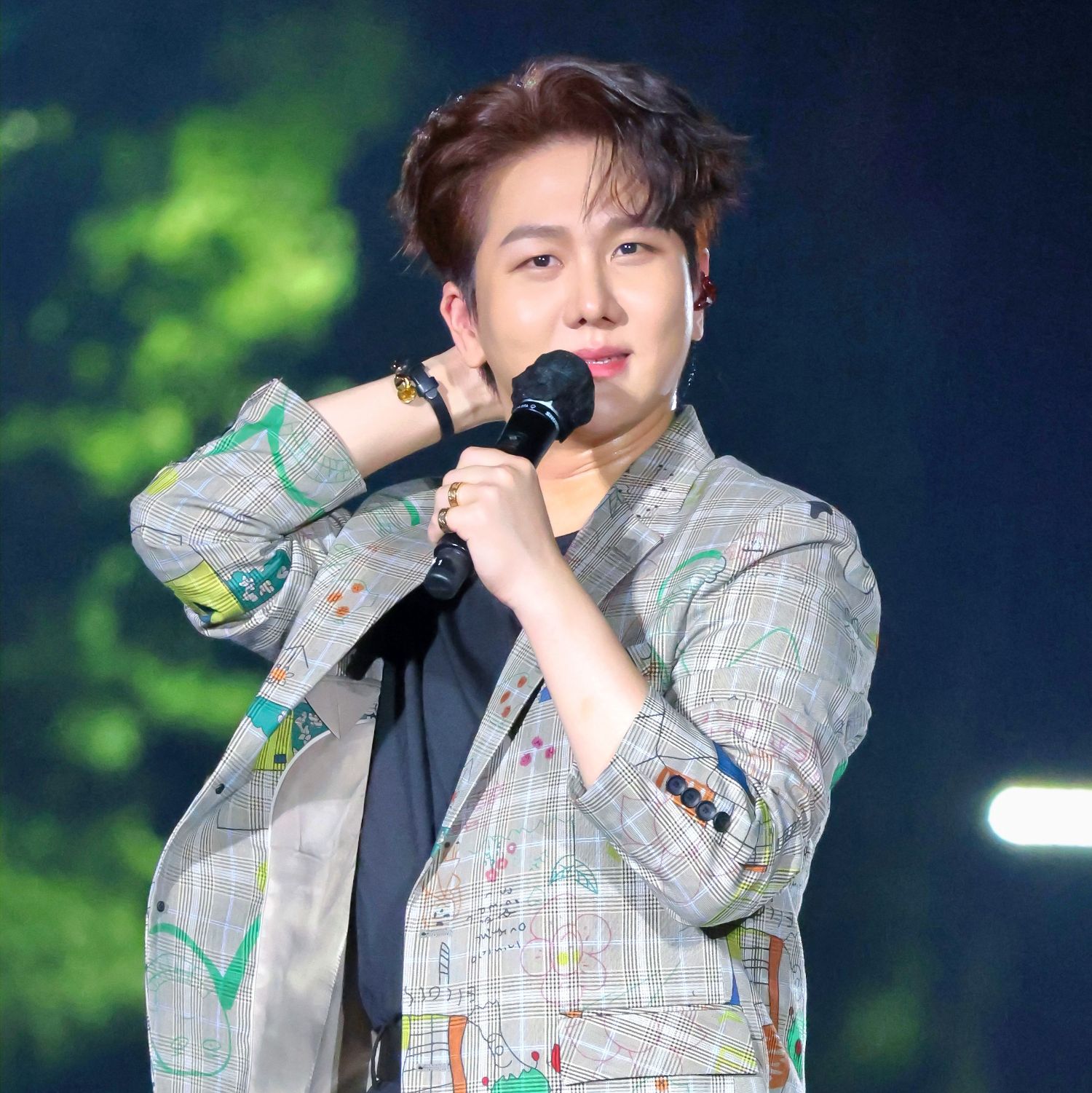 Behind-the-scenes cut of Kim Soochan