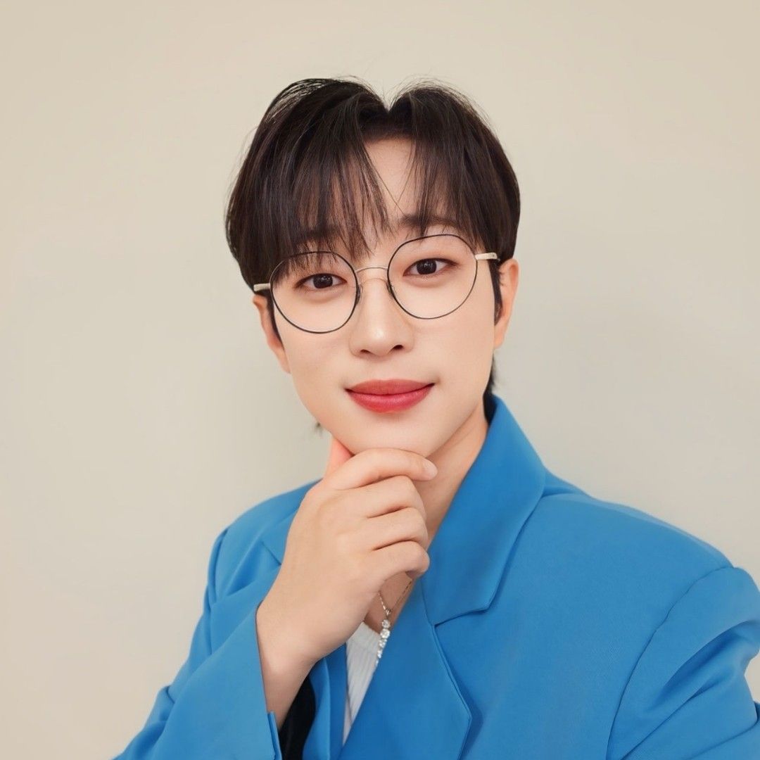 Recent activity shot of An Sunghoon