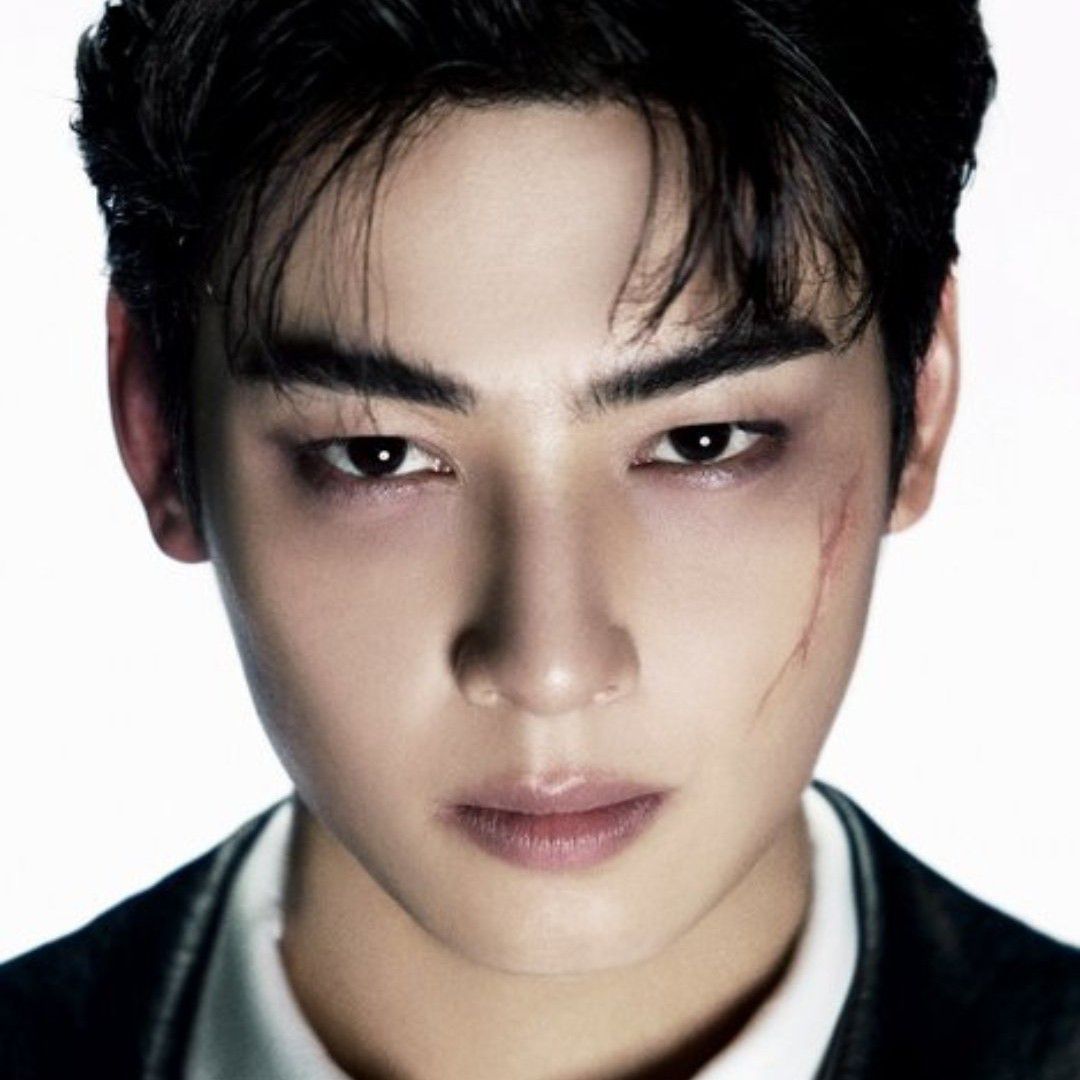 Latest photo of Cha Eunwoo