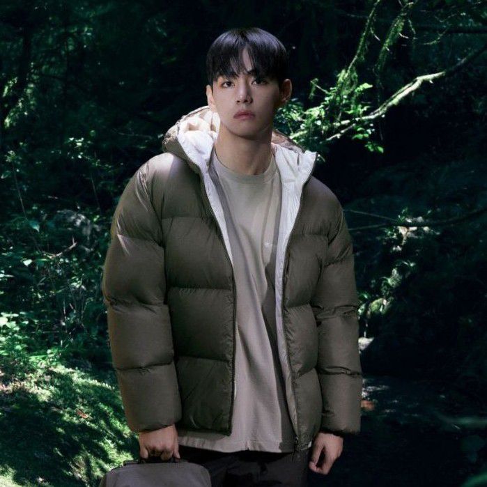 Recent activity shot of Kim Taehyung (V)