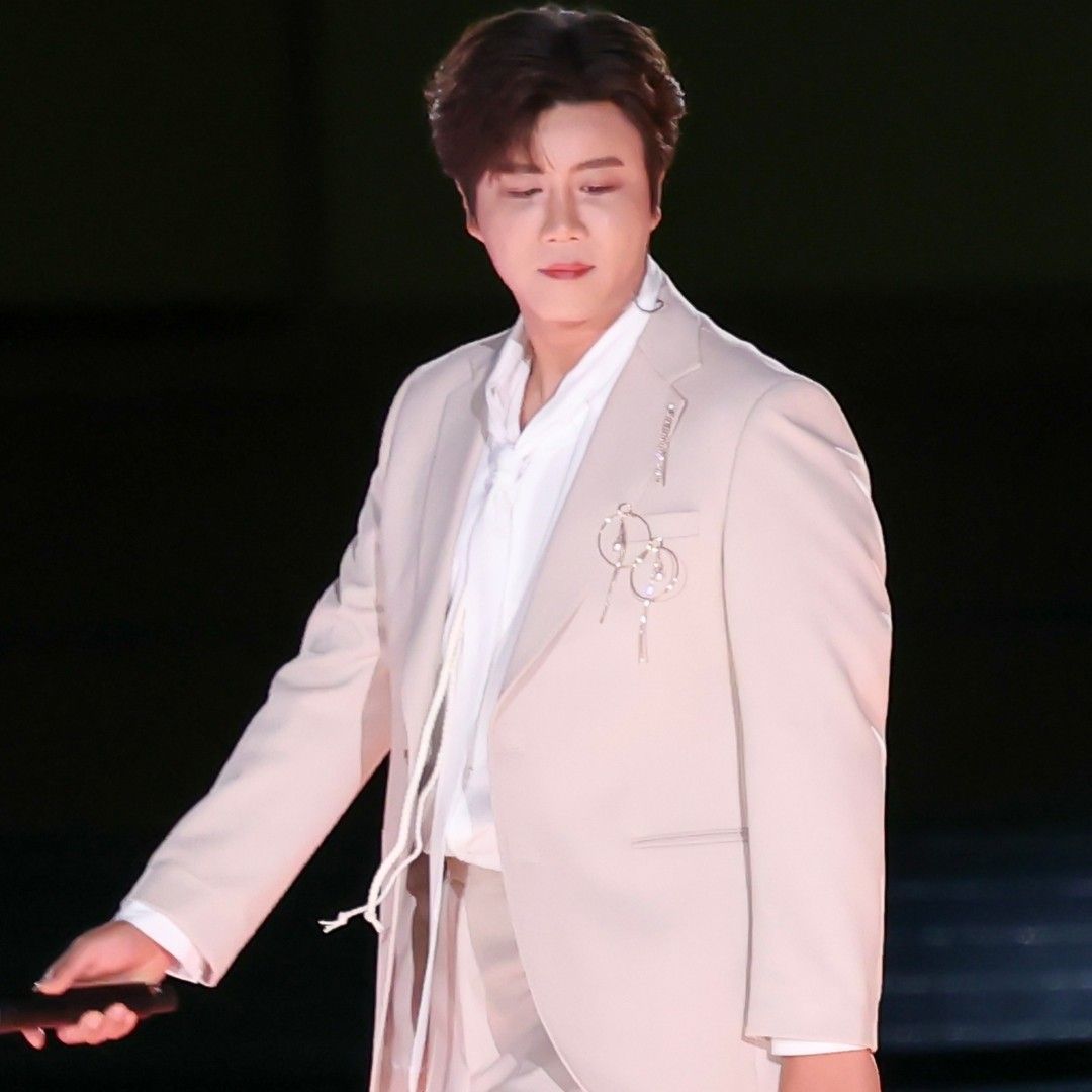 Behind-the-scenes cut of Jin Haesung
