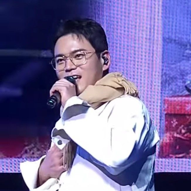 Lee Jung的最新照片