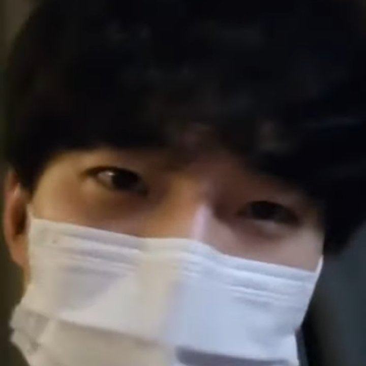 Behind-the-scenes cut of Lee Junho