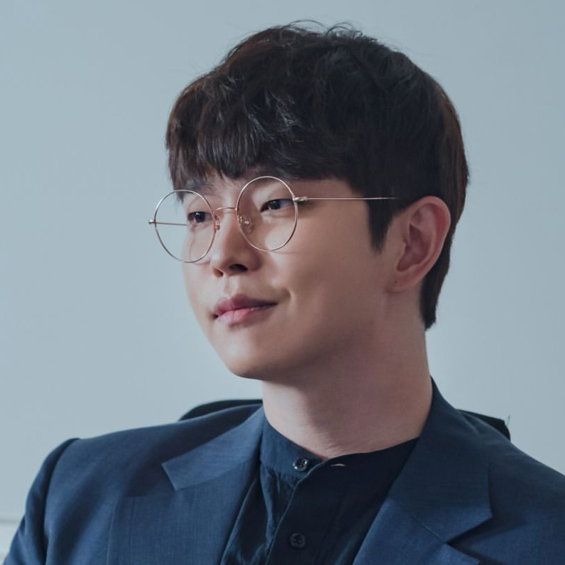Behind-the-scenes cut of Yoon Kyunsang