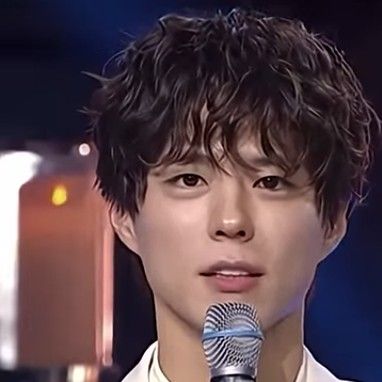 Recent activity shot of Park Bogum
