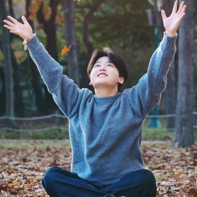 A moment captured by a fan of Park Sungon