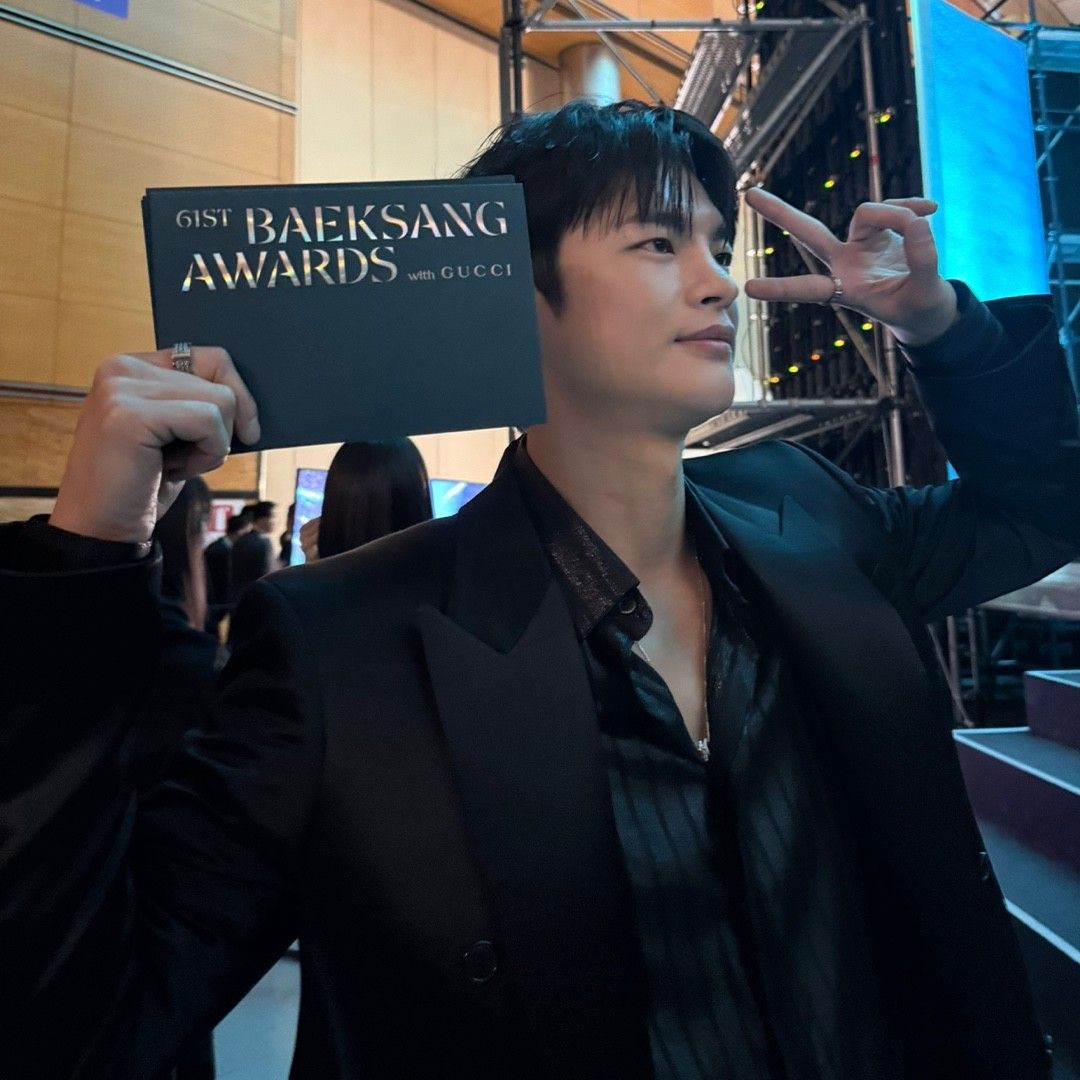 A moment captured by a fan of Seo Inguk