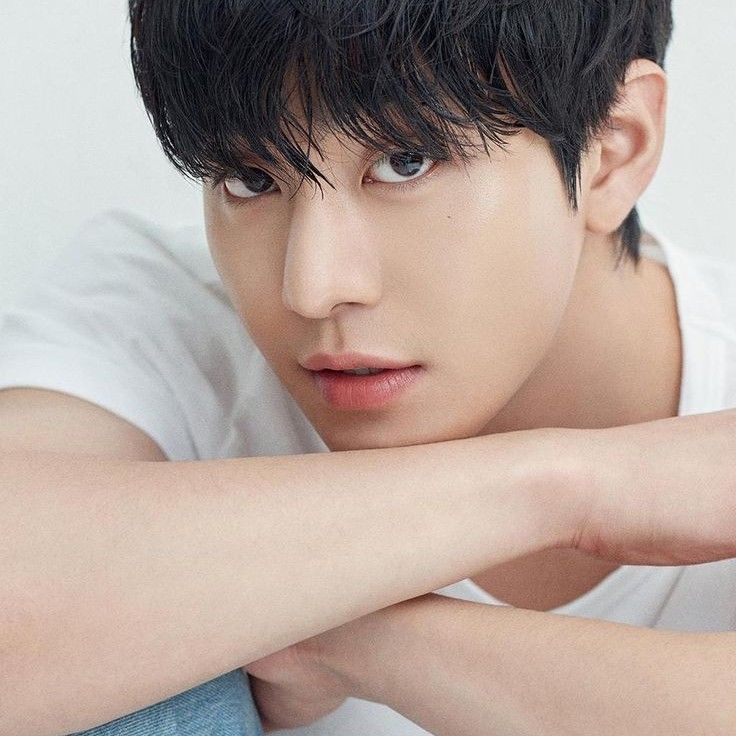Recent activity shot of Ahn Hyoseop