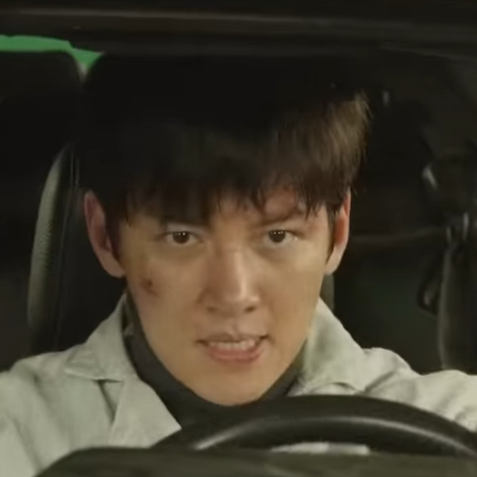 Behind-the-scenes cut of Ji Changwook