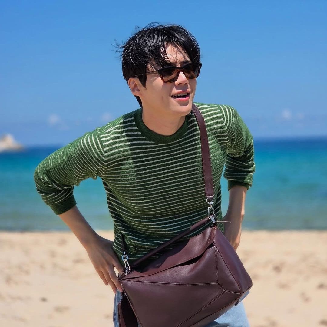 Behind-the-scenes cut of Kim Seonho