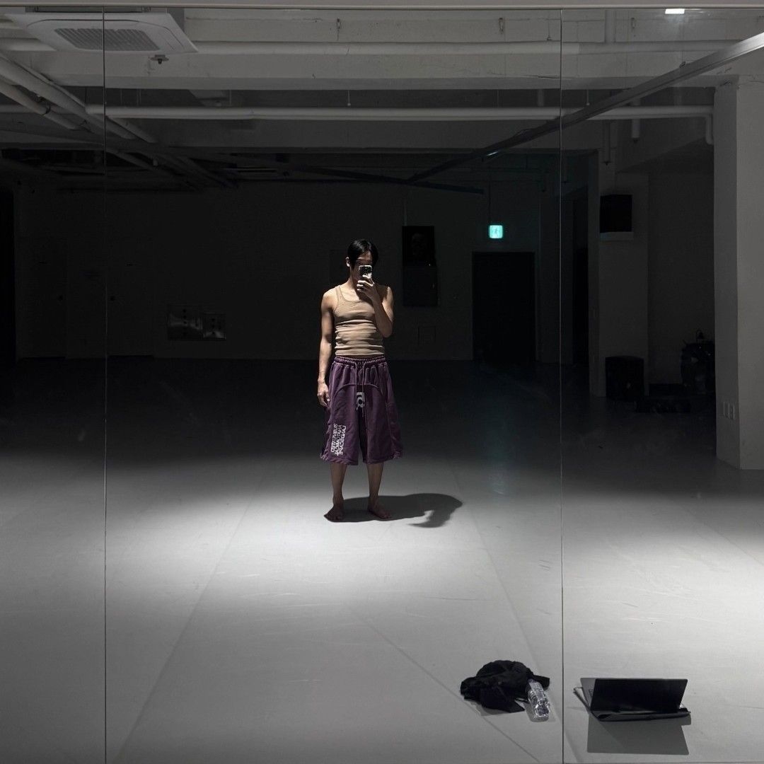 Recent activity shot of Choi Hojong