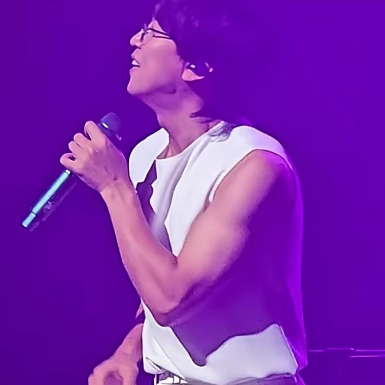 Behind-the-scenes cut of Bak Changgeun