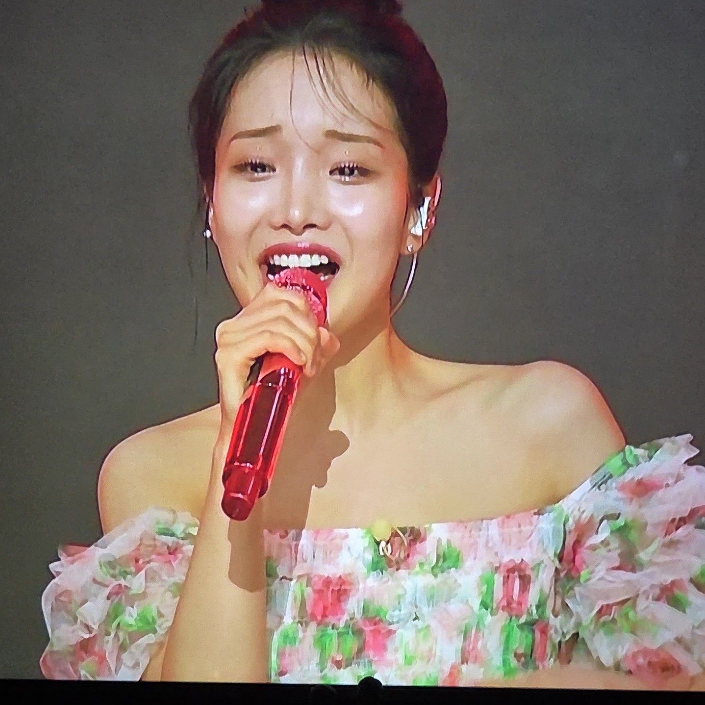 Behind-the-scenes cut of Kim Soyeon (2004)