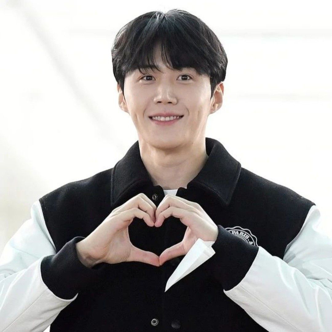 キム・ソンホの最近の活動ショット