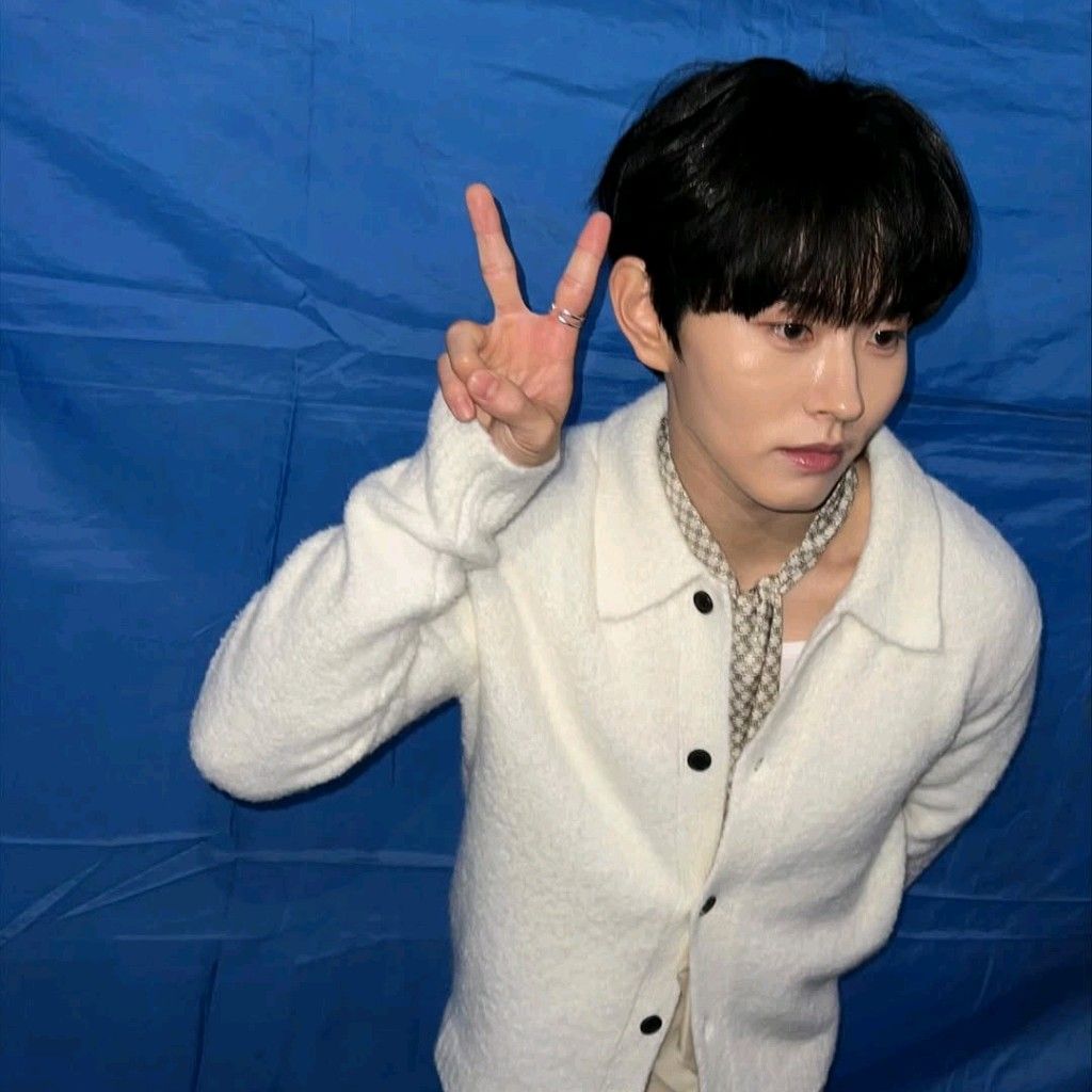 Latest photo of Lee Byeongchan