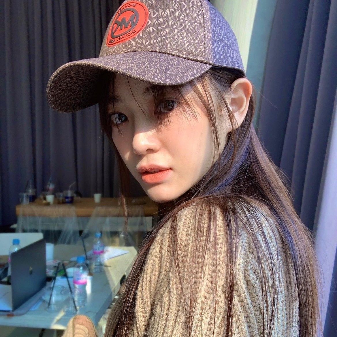 A moment captured by a fan of Kim Sejeong