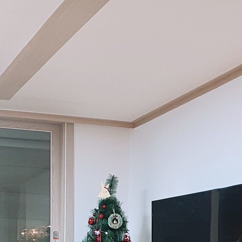 Behind-the-scenes cut of Kim Hojoong