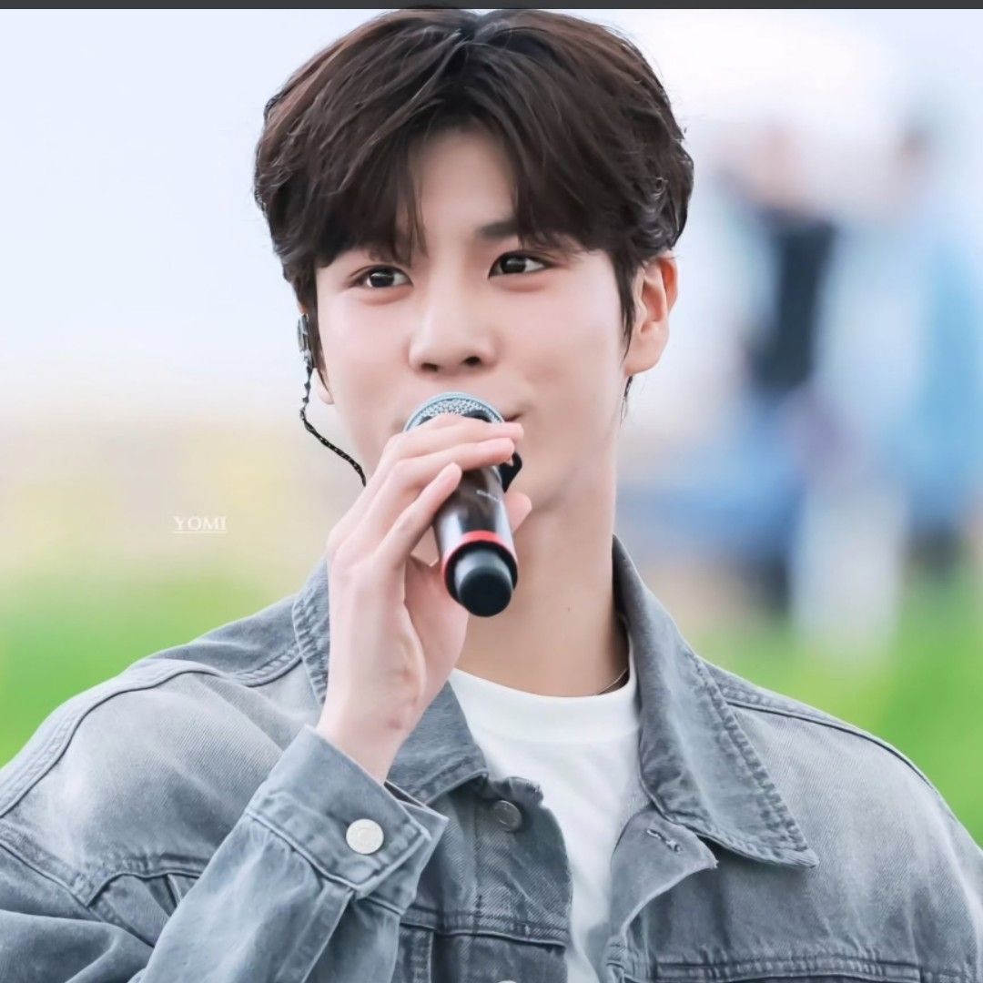 Cuplikan di balik layar dari Jeong Dongwon