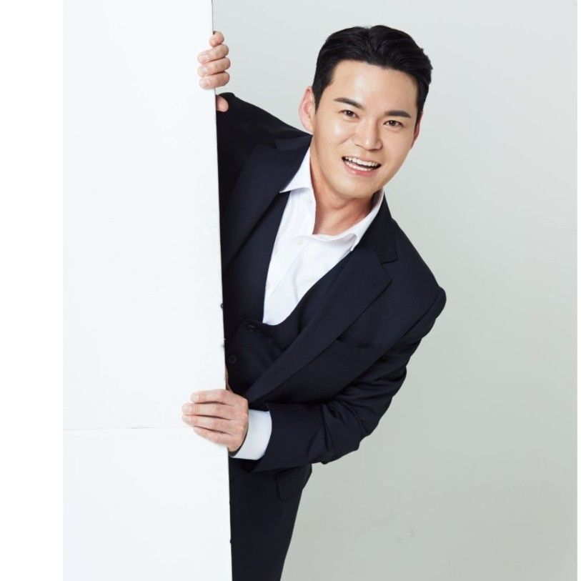 Behind-the-scenes cut of Lee Jung