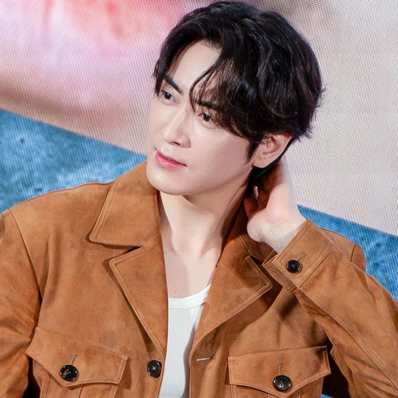 Latest photo of Lee Joonhyuk