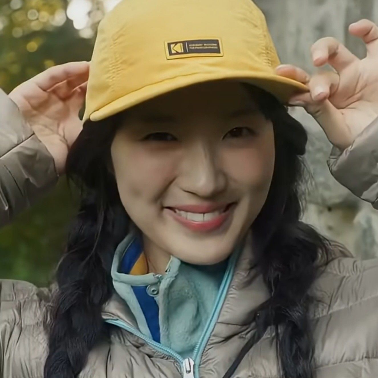 Behind-the-scenes cut of Kim Hyeyoon