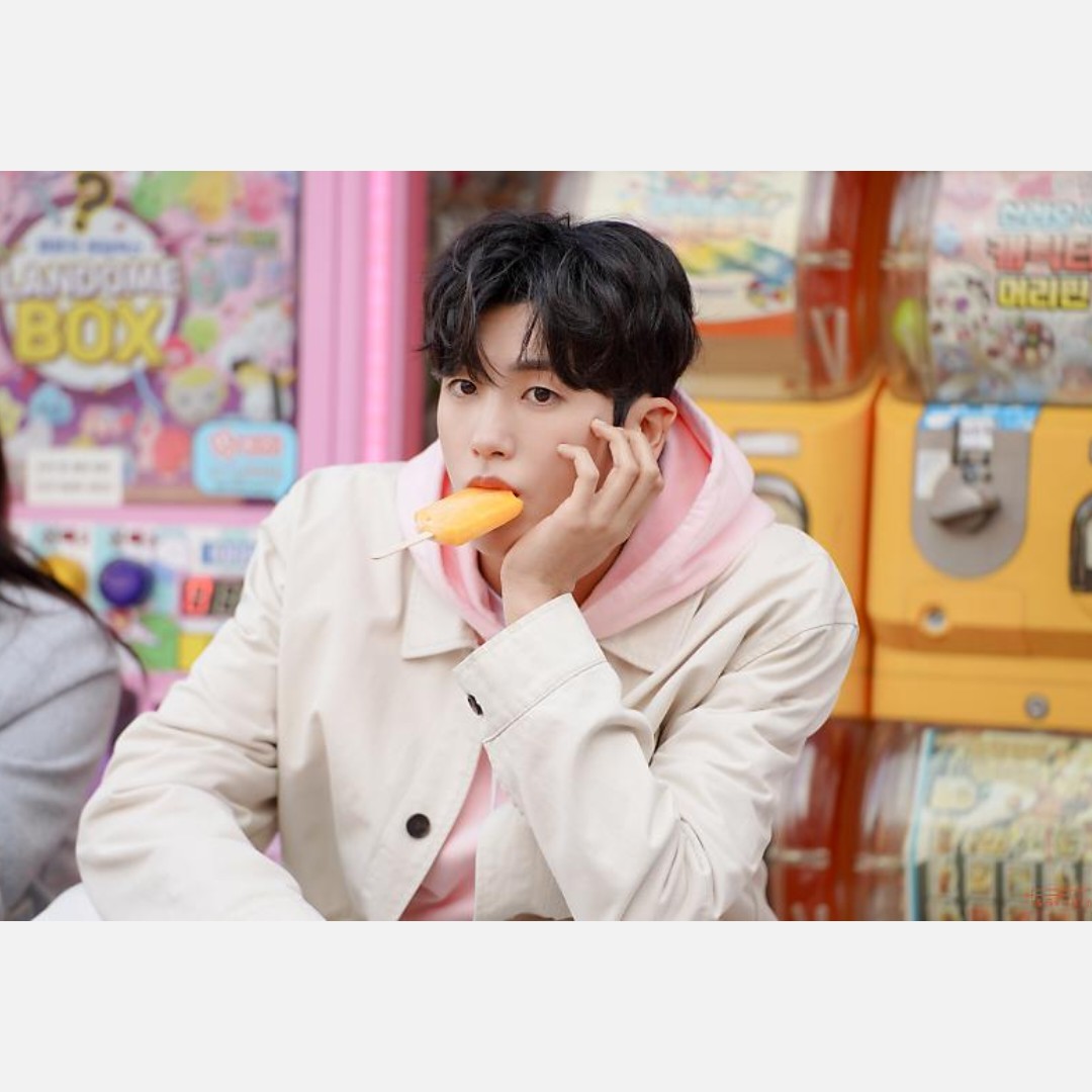 Recent activity shot of Park Hyungsik