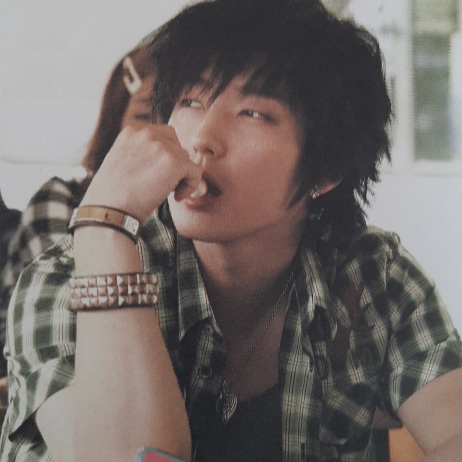 Behind-the-scenes cut of Lee Joongi