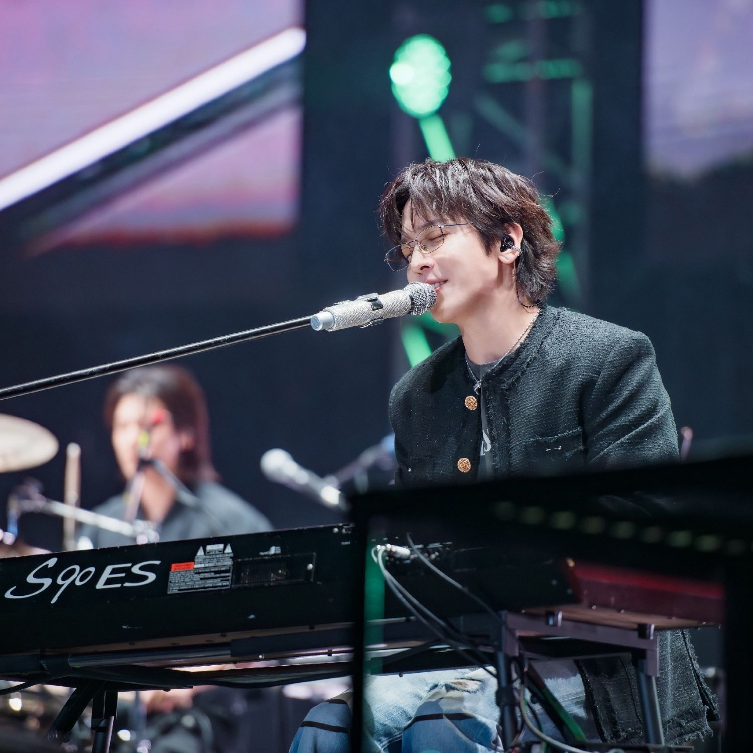 Recent activity shot of Jung Yonghwa