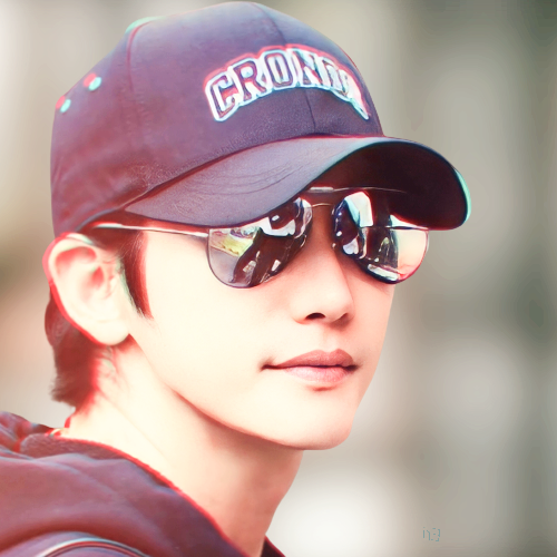 A moment captured by a fan of Park Sihoo