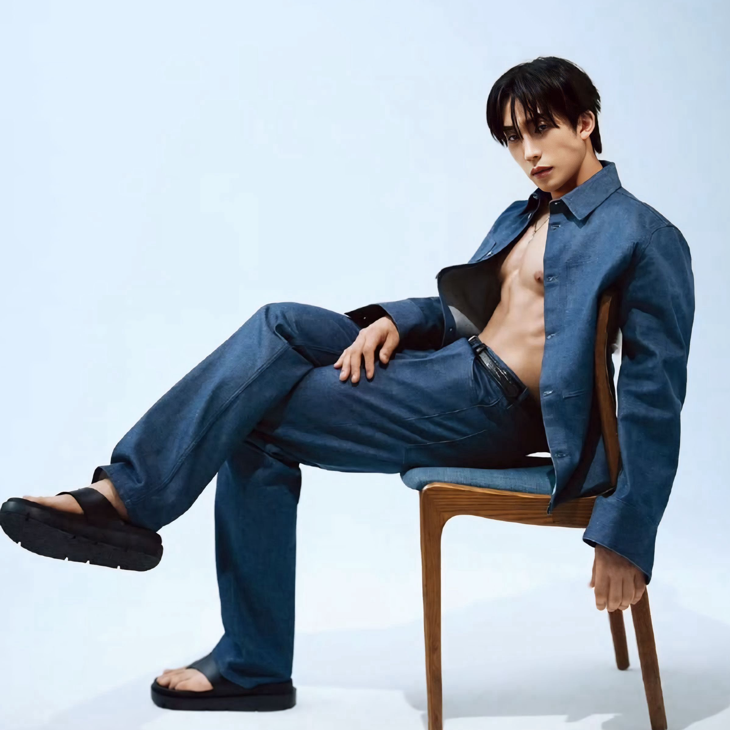 Recent activity shot of Lee Sangyi