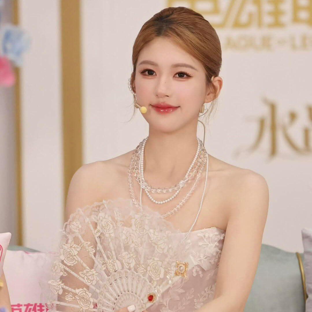 Behind-the-scenes cut of Zhao Lusi