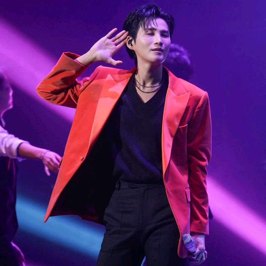 粉丝拍下的金熙栽瞬间