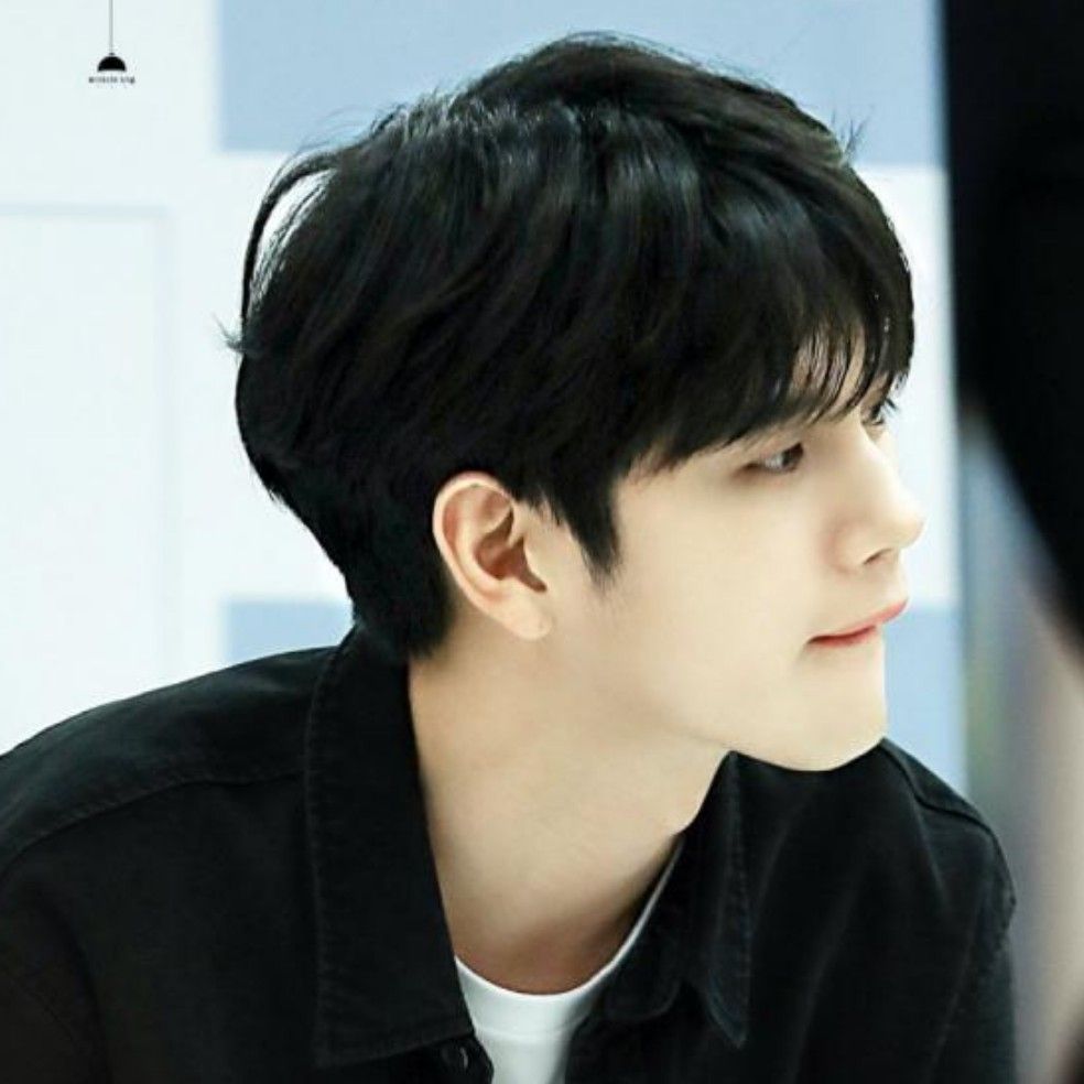 Momen yang diabadikan oleh penggemar Ong Seongwu