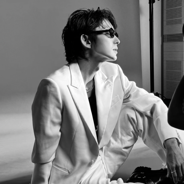 Behind-the-scenes cut of Lee Joongi