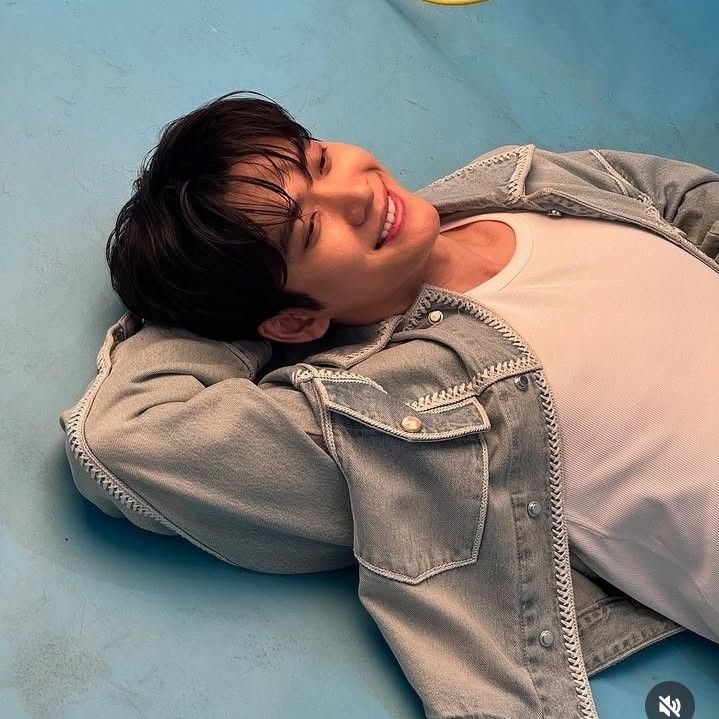 Behind-the-scenes cut of Kang Taeoh