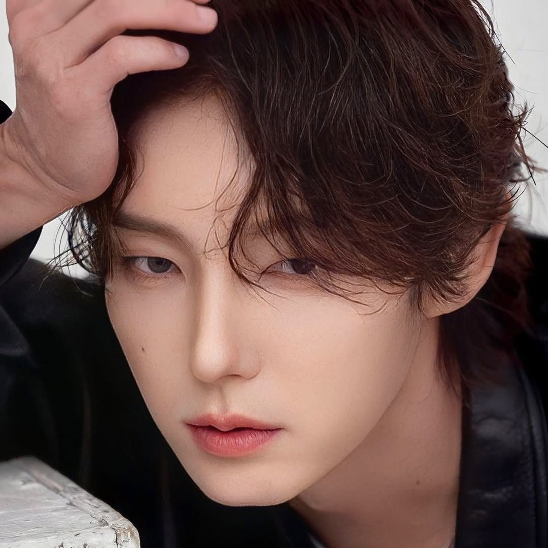 Latest photo of Lee Joongi