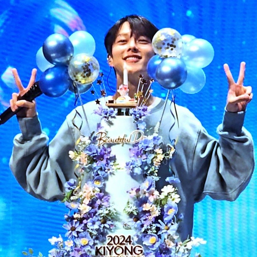 A moment captured by a fan of Jang Kiyong