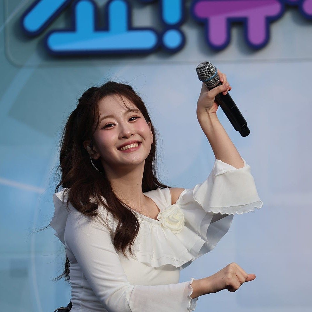 A moment captured by a fan of Oh Yujin